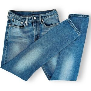 Levi’s 522 Slim Tapper Leg Zip Fly